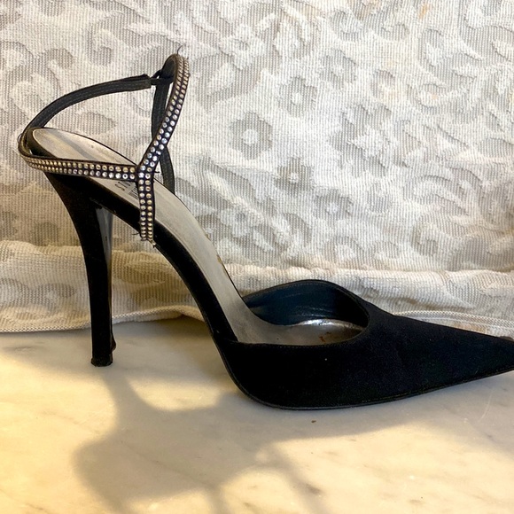 Stuart Weitzman Slingback Black heels with Diamond Ankle trim - Picture 2 of 5